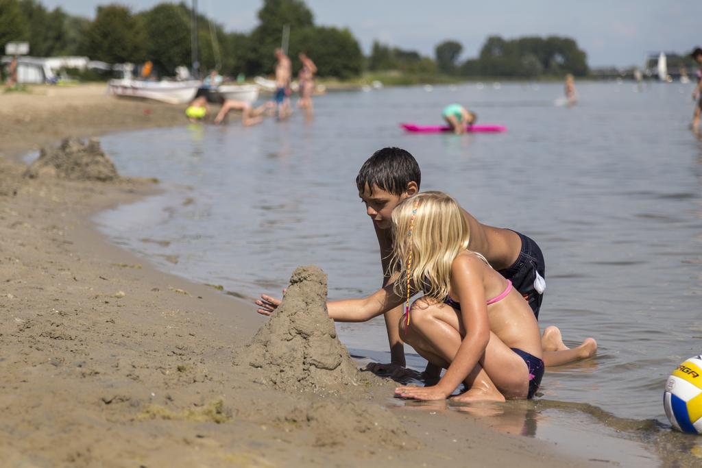 Oostappen Vakantiepark Riviera Beach Biddinghuizen Exterior photo