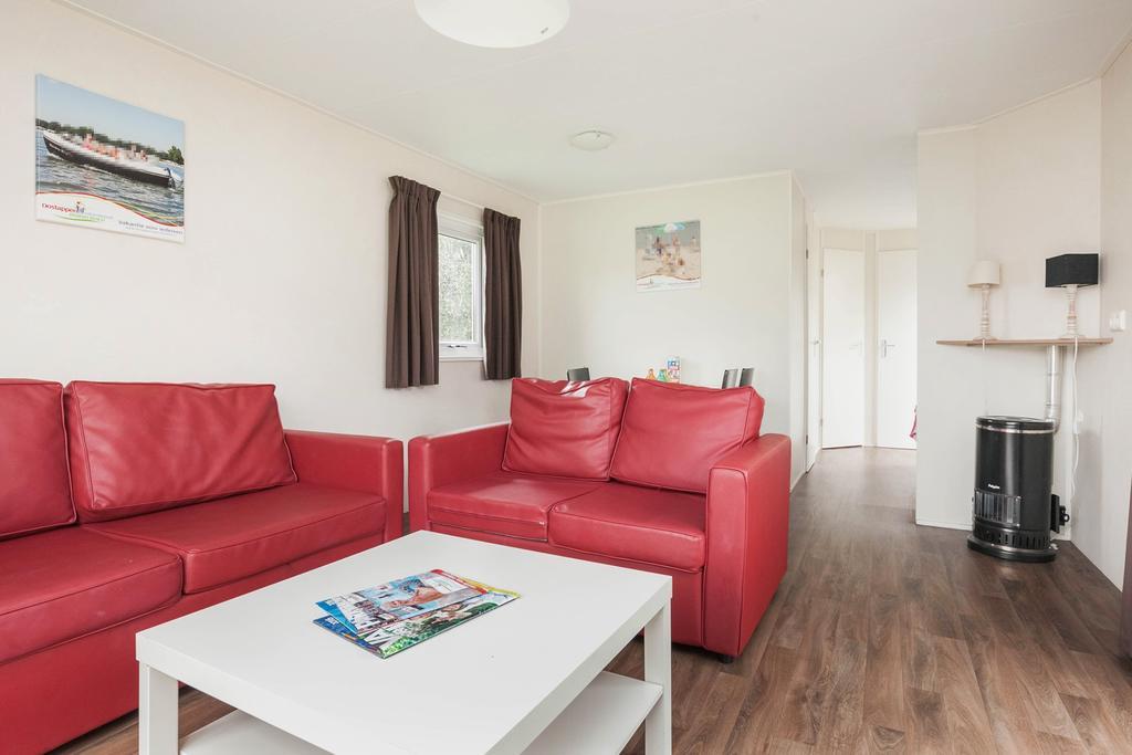 Oostappen Vakantiepark Riviera Beach Biddinghuizen Room photo
