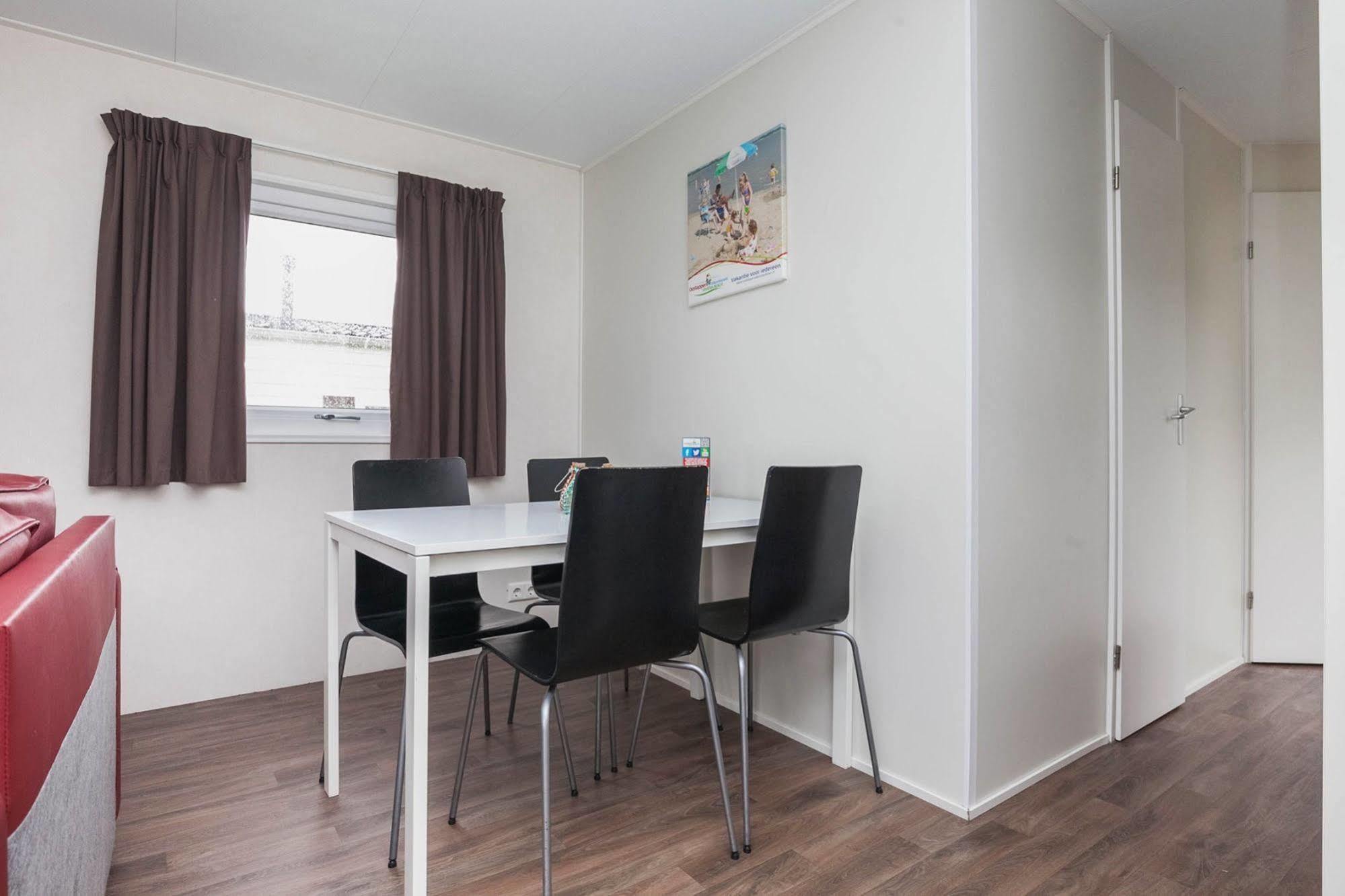 Oostappen Vakantiepark Riviera Beach Biddinghuizen Exterior photo