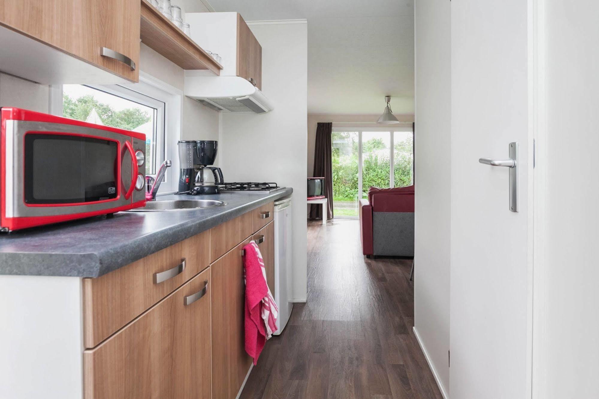 Oostappen Vakantiepark Riviera Beach Biddinghuizen Exterior photo