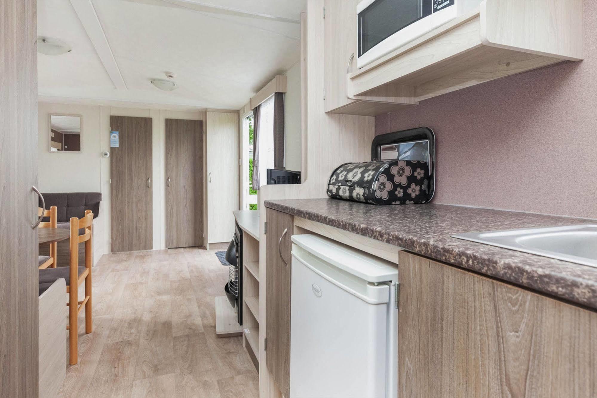 Oostappen Vakantiepark Riviera Beach Biddinghuizen Exterior photo